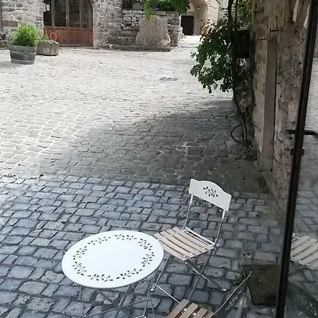 Naves Ferienhaus